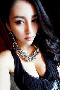 胡梦媛(胡夢媛)人个资料微博生活照,胡梦媛 胡夢媛 胡允儿图片写真集