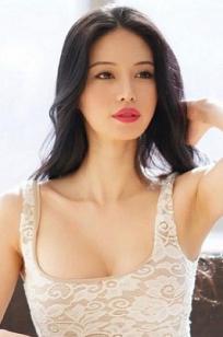 Emily Minju Lee(Emily Lee)人个资料微博生活照,Emily Minju Lee Emily Lee图片写真集