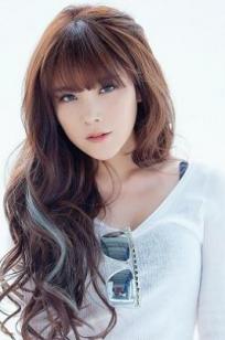 戴燕妮(Flora)人个资料微博生活照,戴燕妮 图片写真集