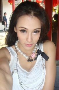 母其弥雅(MU QI MIYA)人个资料微博生活照,母其弥雅 图片写真集