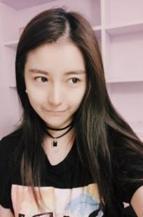 膜法少女小董(mofashaonvxiaodong)人个资料微博生活照,膜法少女小董 图片写真集