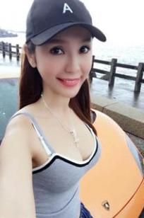 海伦清桃(阮清桃)人个资料微博生活照,海伦清桃 阮清桃 Helen Thanh Dao Helen Thanh Đào图片写真集