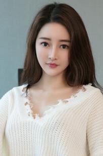 张灵儿(Linger Zhang)人个资料微博生活照,张灵儿 图片写真集
