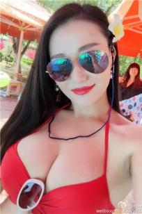 何旋君君(Hexuanjun)人个资料微博生活照,何旋君君 图片写真集