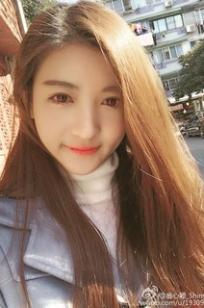 翁心颖(Shinyoung)人个资料微博生活照,翁心颖 图片写真集