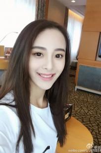 刘芷薇(liuzhiwei)人个资料微博生活照,刘芷薇 图片写真集