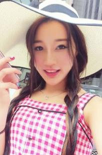 刘以荨(Dione)人个资料微博生活照,刘以荨 刘大美人图片写真集