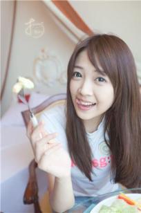 甄妮(卓甄妮)人个资料微博生活照,甄妮 卓甄妮 妮妮图片写真集