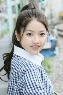 提坂笑加(Emika Sagesaka)人个资料微博生活照,提坂笑加 Emika Sagesaka图片写真集