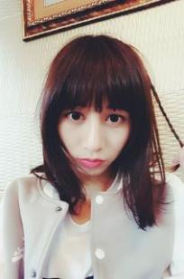 赵亚男(zhaoyanan)人个资料微博生活照,赵亚男 图片写真集