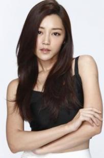 诗雅(卫诗雅)人个资料微博生活照,诗雅 卫诗雅图片写真集