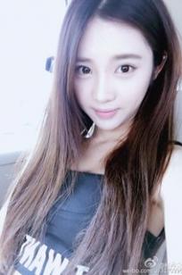 郑籽芯(郑锴琳)人个资料微博生活照,郑籽芯 郑锴琳图片写真集