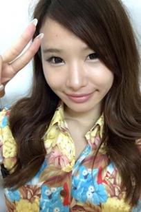 小山桃(Momo Koyama)人个资料微博生活照,小山桃 Momo Koyama图片写真集