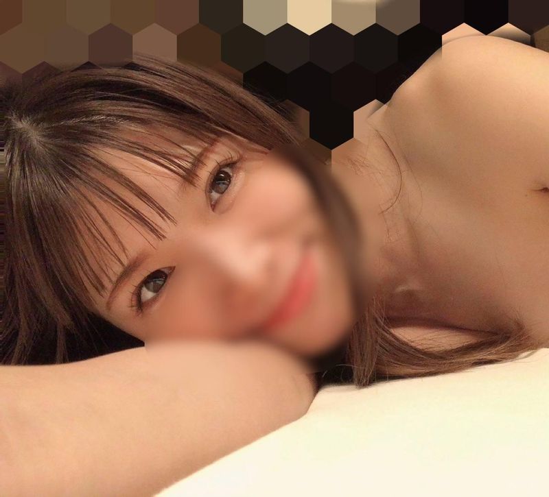 FC2-PPV-4503307 身材出眾的美人小姐,一邊被跳蛋刺激一邊讓男友接聽電話串刺自拍【露臉特別版評論特典有】