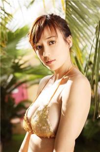 周韦彤(Cica)人个资料微博生活照,周韦彤 周伟童、周娜图片写真集