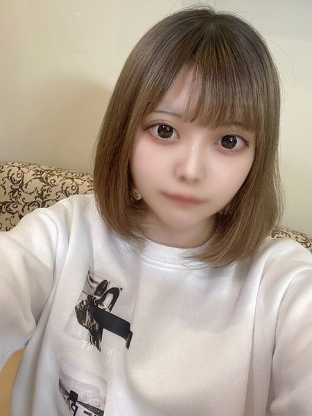 FC2-PPV-3230527 一週間限定2480→1480 【未○年/2004年出生】19歲的女子麻耶醬未○年小穴被大叔肉棒抽插♡二回中出♡