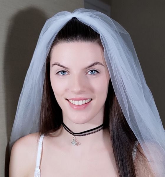 FC2-PPV-4427736 【雙鏡頭個人無修正】初次拍攝第二彈！瑜伽教練中出友人輪流www