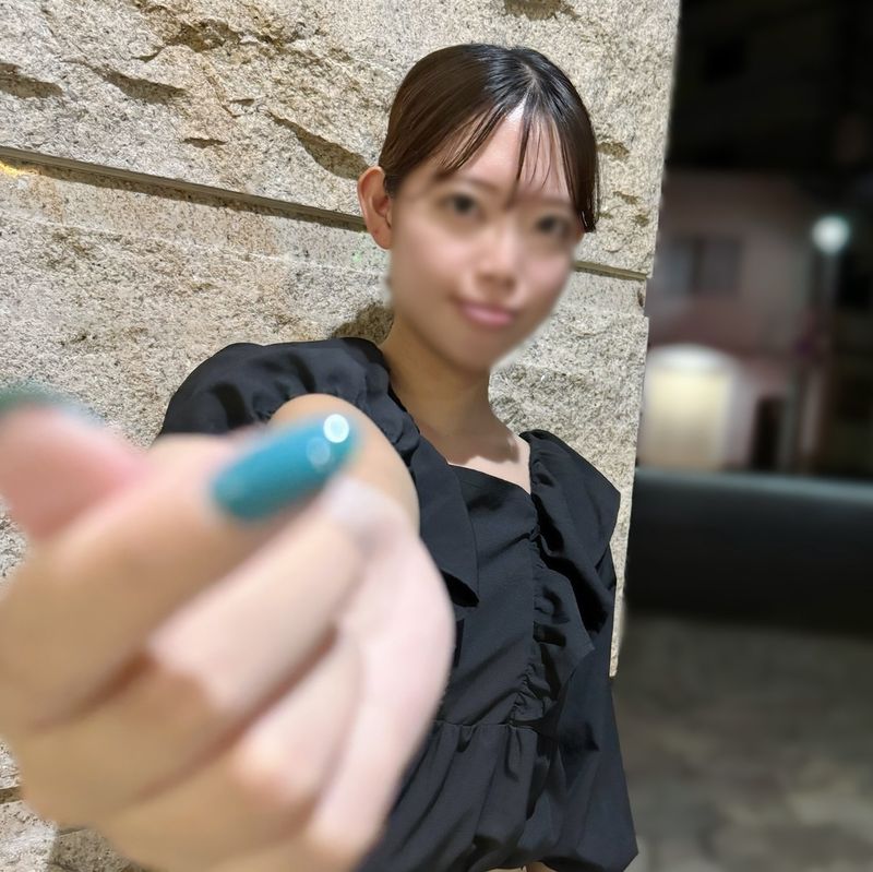 FC2-PPV-4550305 終於完全露臉!真實空姐的雙語三國美女第二部作品。連續高潮後也不休息,連續兩次內射。即使在飛機上看到她,也不要開口搭訕她