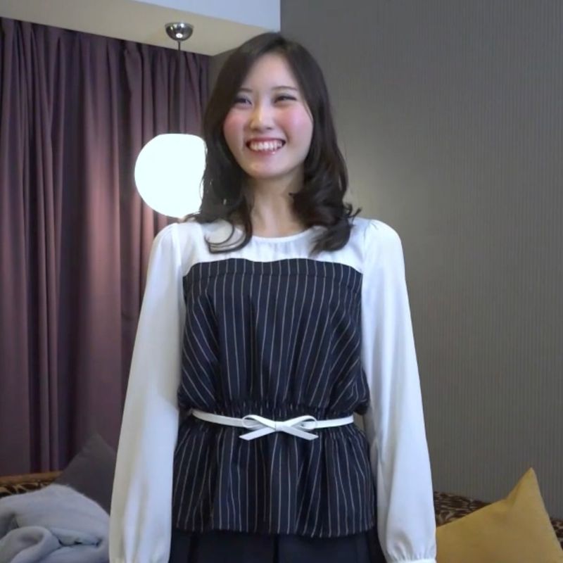 FC2-PPV-4595357 被說成是泳裝模特兒打工而被派遣過去的，身材出眾的看起來像優等生般的加奈醬21歲