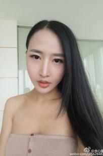 余心曼(石心琪)人个资料微博生活照,余心曼 石心琪图片写真集