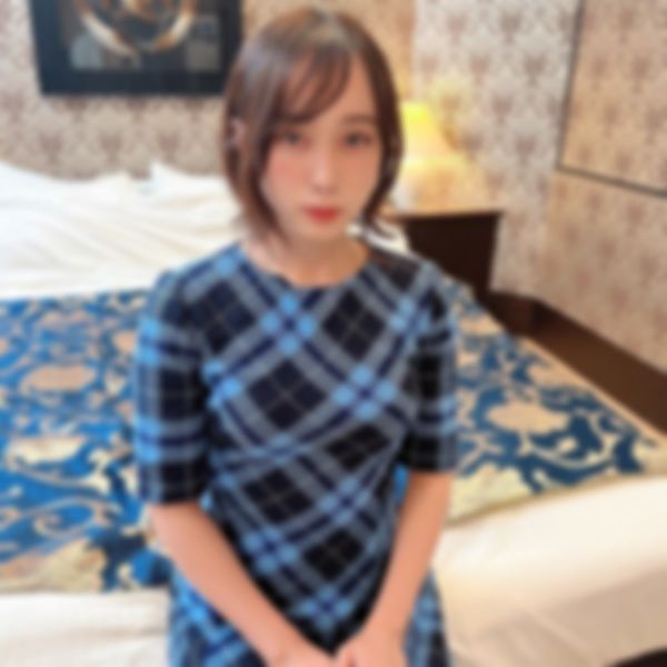 FC2-PPV-3091927 超可愛的啤酒女賣酒。身材不錯，端正的臉蛋讓人說「性欲很強」這樣的話，當然是這樣了。