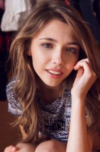 Mila Azul人个资料微博生活照,Mila Azul 图片写真集