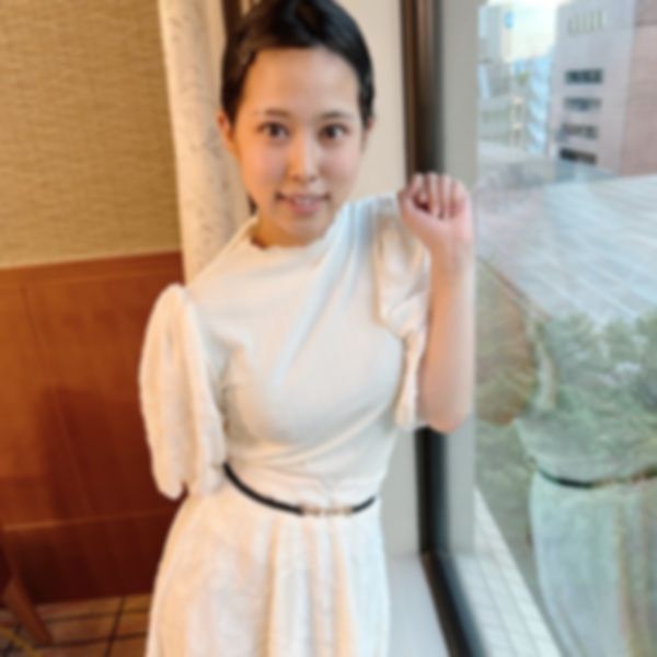 FC2-PPV-4323216 只有現在的男友是唯一的經驗對象。幾乎沒有經驗的小穴無法忍受哭泣。就這樣強行突破中出直到最後!