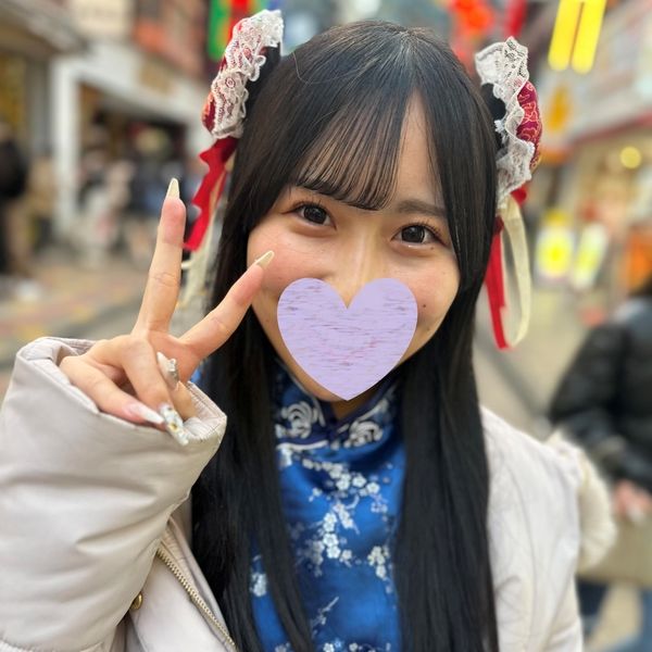 FC2-PPV-4328046 【無修正】【抽插機器】「想要肉棒♡」穿著旗袍的淫婦發言!傳統風格與色彩融合的風格展現淫靡魅力。