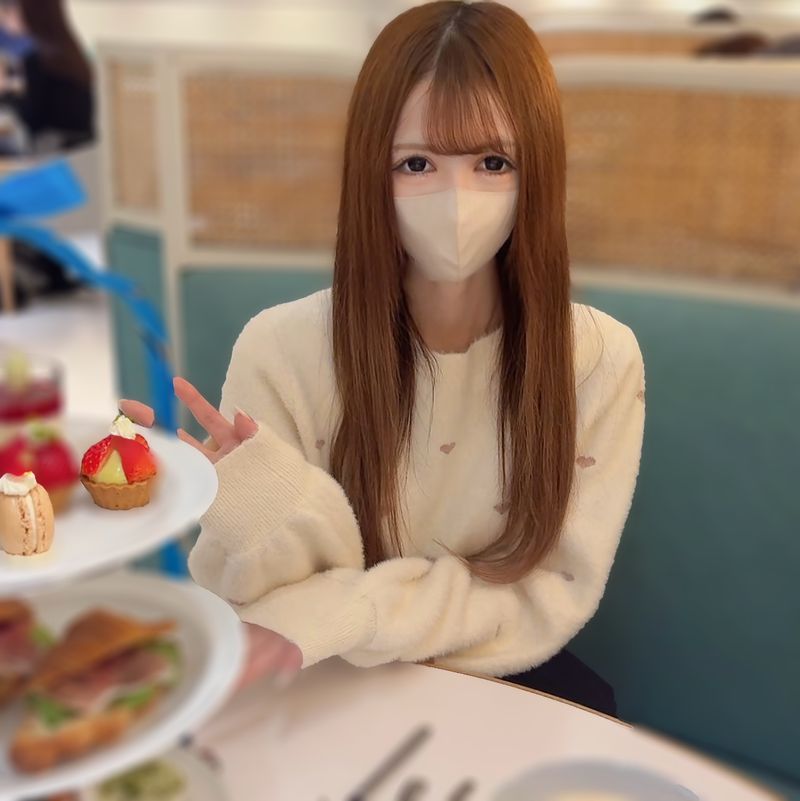 FC2-PPV-4638759 ※完全OUT【曝臉】在歌舞伎町工作的陪酒女郎。雖然無法用影片說明內容，但還是有自拍中出。