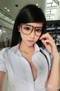 Panadol雅(谭小雅)人个资料微博生活照,Panadol雅 谭小雅图片写真集