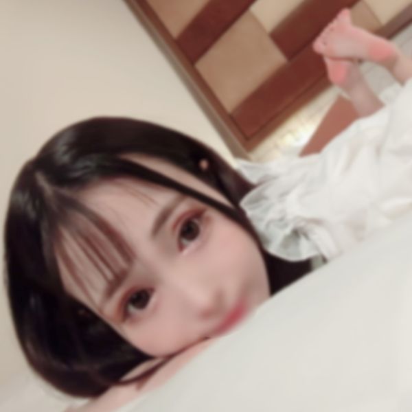 FC2-PPV-4332364 超小臉貧乳女子全身是性感帶！究極大肉棒抽送讓全身紅潮、持續絶頂淫蕩高潮！