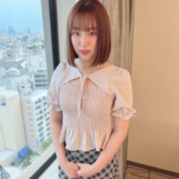 FC2-PPV-4312471 「我其實是處女...」男性經驗0人的美女獻上處女。請大家溫暖地守護著。