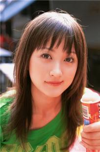 小松彩夏(Komatsu Ayaka)人个资料微博生活照,小松彩夏 Komatsu Ayaka图片写真集