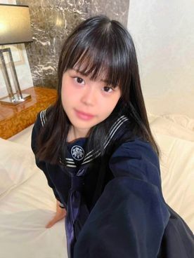 FC2-PPV-4692217 【無修正・清純黑髮長】清純水手服美少女與濃密到讓陰道痙攣的大量中出種子性愛!!