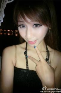 区静瑶(Gillianyoyo)人个资料微博生活照,区静瑶 图片写真集