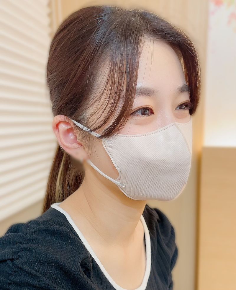 FC2-PPV-3136228 初心有些緊張的她超可愛，時而展現的困擾表情，還有清純的身材讓人大量中出二連發