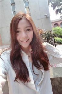 胡又荀(Dolly)人个资料微博生活照,胡又荀 图片写真集