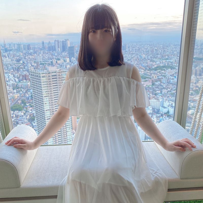 FC2-PPV-4382850 白皙黑髪清楚的新人社會人１年目。撒嬌的她成為了工作的女人就職慶祝恩愛約會！之後濃厚做愛２發大量中出。