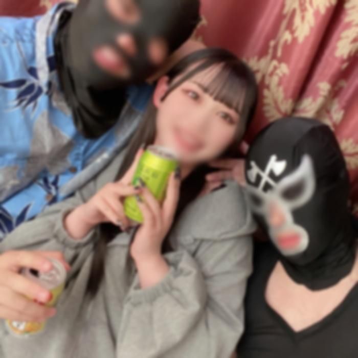 FC2-PPV-4524304 【連續4發中出】假借家庭派對、對高傲女人玩誰先懷孕遊戲。
