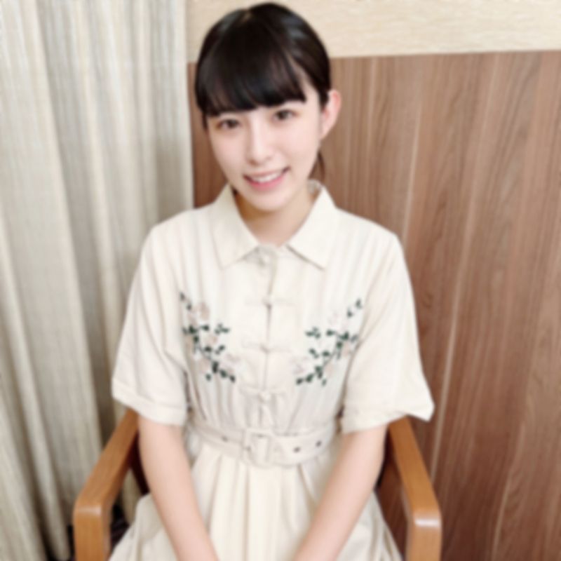 FC2-PPV-4588403 某年紀的處女美女,從未與男性接吻過,處在青春期的純潔與透明感讓人無法抗拒,大量中出