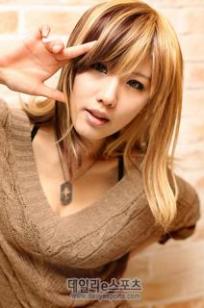 吴顾恩(오고은)人个资料微博生活照,吴顾恩 오고은 Tasha图片写真集