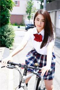 平祐奈(Yuna Taira)人个资料微博生活照,平祐奈 Yuna Taira图片写真集