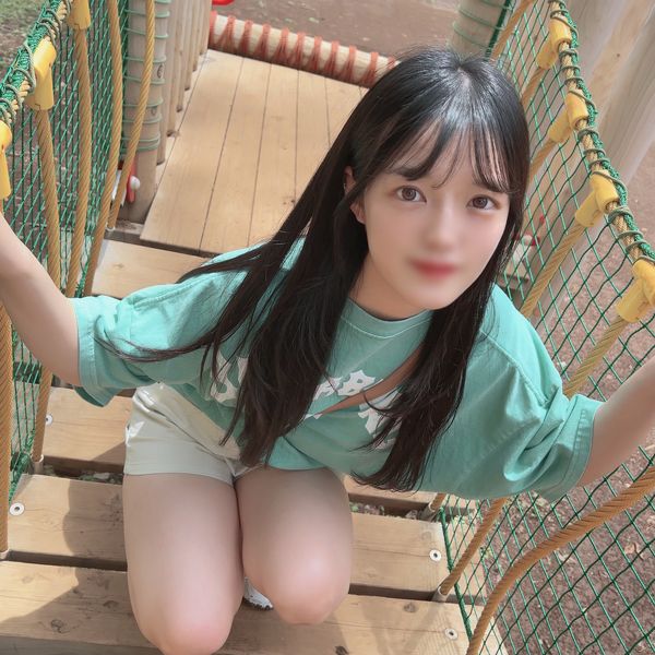 FC2-PPV-4497284 初拍、露臉！三天限定！某大學舞蹈社團所屬的用功讀書，專心練習的現在大學舞者！！在大會前禁欲中躊躇的她，毫不留情誘惑在野外猥褻＆2回無套中出！！