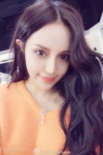 朱赢(Molly)人个资料微博生活照,朱赢 图片写真集