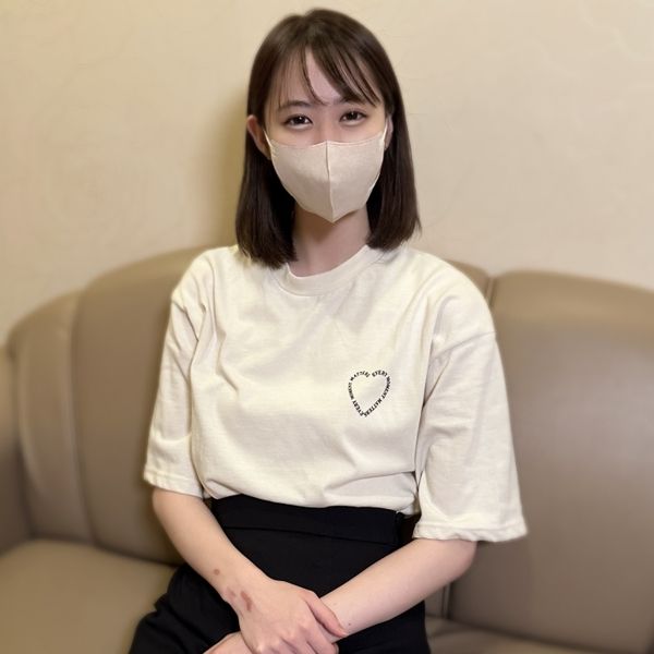 FC2-PPV-3860669 『那裡不行。啊啊啊啊、高潮高潮高潮』某大手企業苗條貧乳OL大量顏射與真實高潮性愛！※評論特典有！