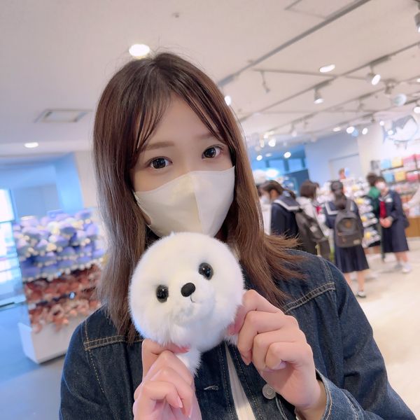 FC2-PPV-3650993 初次拍攝！！8/21前限定1980pt！！內向害羞的現任保母…在車上舔起肉棒吞精！！之後2回無套中出！！