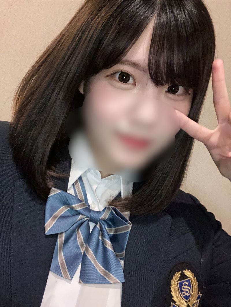 FC2-PPV-3668755 1日限定販售結束的商品…【有凍結的可能性，建議盡早購買】身材出眾的坂道系美●女！初次與最後的援交，人生初次顏射中出，可愛到其他地方體驗不到！