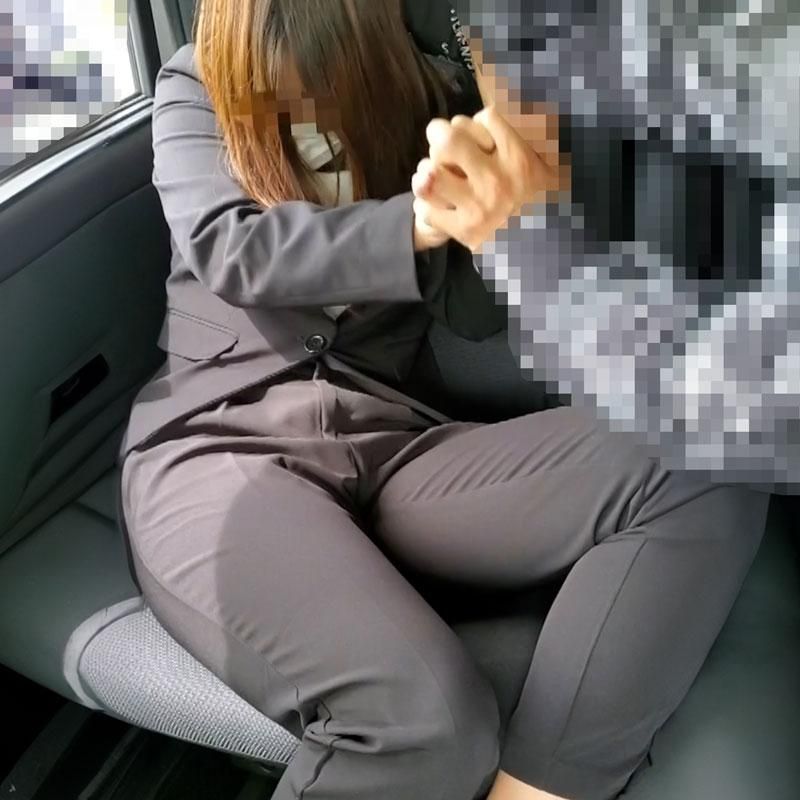 FC2-PPV-4522708 【個人】前地方女主播妻子 隱瞞老公持續借錢逃亡、規格外的潮吹開始償還
