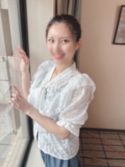 FC2-PPV-4527468 【合計3發中出】 續!某有名企業重役的不擅長說話。超淫蕩的我全部。