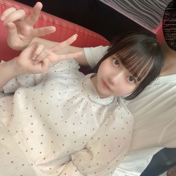 FC2-PPV-3891699 18歲純真無垢對戀愛很害羞的內向妹子。約會後無套插入無.許.可對剛毛陰毛大量中出。